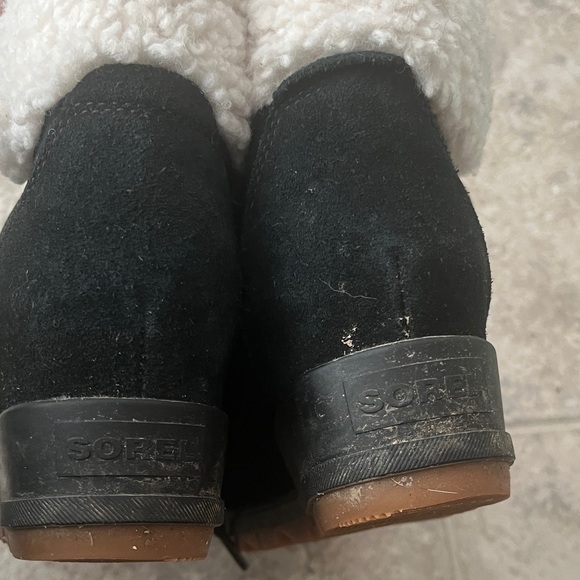 Sorel Black and Cream Winter Boots - Picture 3 of 4